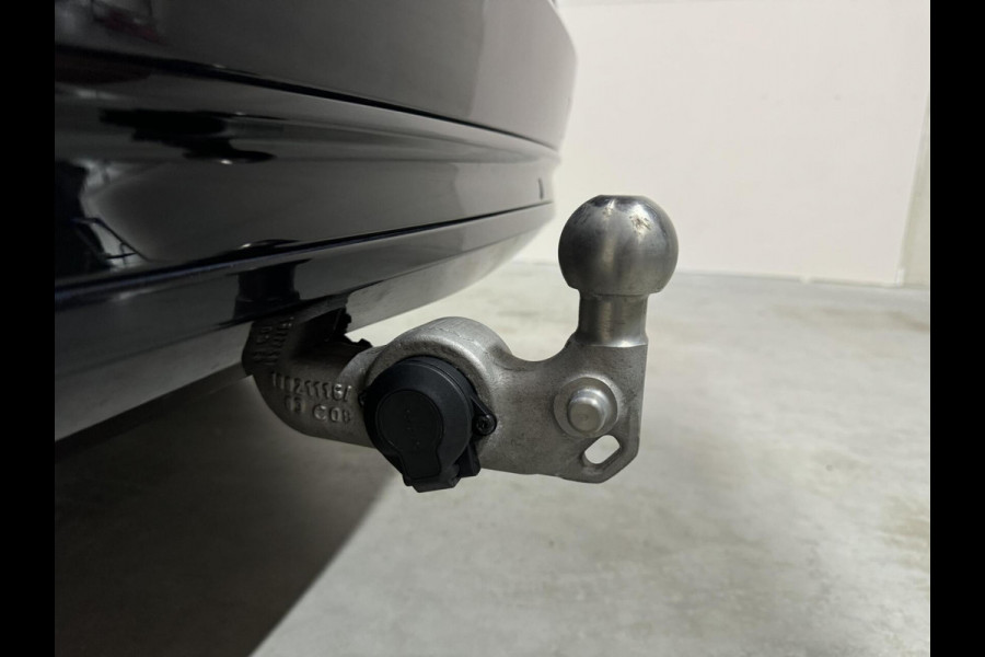 Volvo XC90 2.0 T8 Recharge AWD R-Design Pano B&W Luchtvering Trekh. Massage