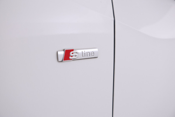 Audi Q2 30 TFSI Sport S-line! Leer, Alles in kleur!