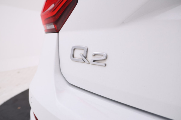 Audi Q2 30 TFSI Sport S-line! Leer, Alles in kleur!