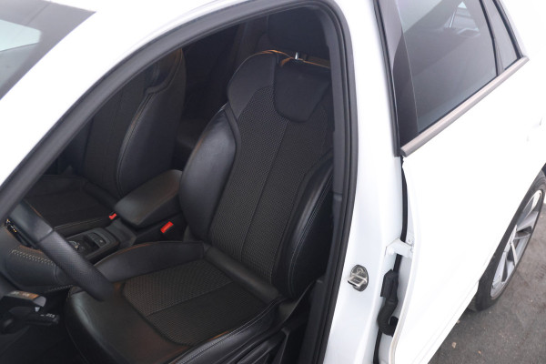 Audi Q2 30 TFSI Sport S-line! Leer, Alles in kleur!