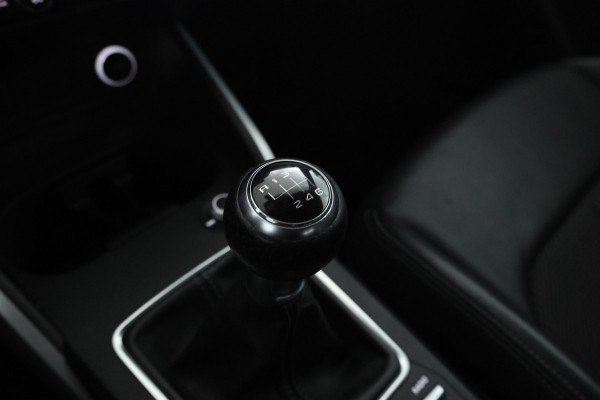 Audi Q2 30 TFSI Sport S-line! Leer, Alles in kleur!