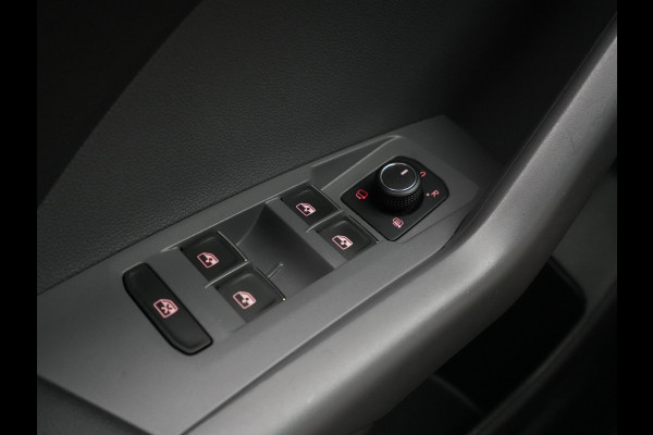 Volkswagen T-Cross 1.0 TSI 115pk DSG Life Navigatie Acc Clima Camera Side assist 126