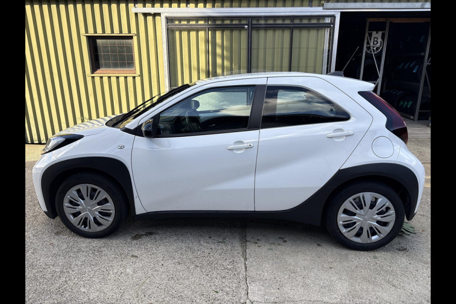 Toyota Aygo X 1.0 VVT-i MT Play | Apple Carplay & Android Auto | Adaptive Cruise Control | Cruise control