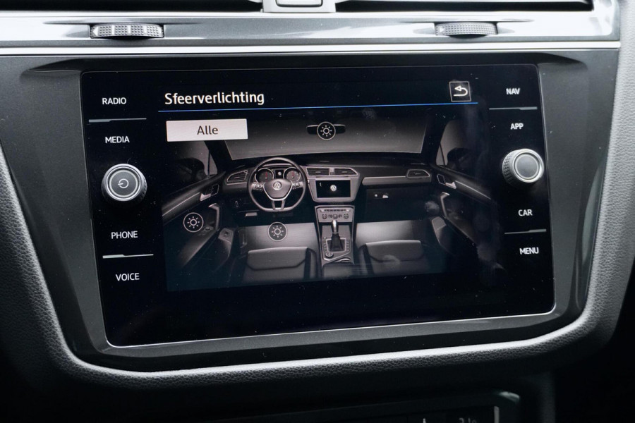 Volkswagen Tiguan 2.0 TSI 4Motion R Line Automaat | Pano | Virtual | CarPlay | Acc | 360 camera | Stoel + Stuurverwarming | Led | HUD |