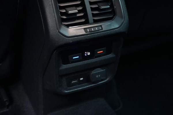 Volkswagen Tiguan 2.0 TSI 4Motion R Line Automaat | Pano | Virtual | CarPlay | Acc | 360 camera | Stoel + Stuurverwarming | Led | HUD |