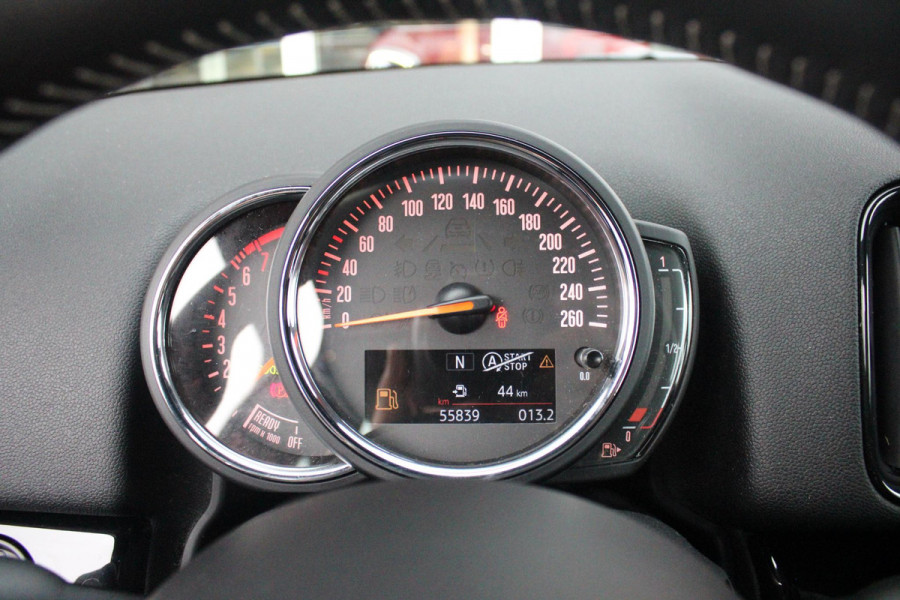MINI Countryman 2.0 192PK Cooper S Chili | NAVIGATIE | CRUISE CONTROL | CLIMATE CONTROL | KEYLESS ENTRY | PARKEERSENSOREN ACHTER | 18" LICHTMETALEN VELGEN | SFEER VERLICHTING | LED KOPLAMPEN / LED MISTLAMPEN | ELEKTRISCH INKLAPBARE BUITENSPIEGELS |