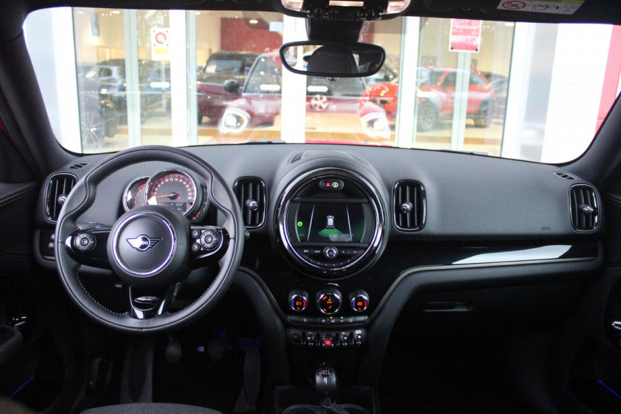 MINI Countryman 2.0 192PK Cooper S Chili | NAVIGATIE | CRUISE CONTROL | CLIMATE CONTROL | KEYLESS ENTRY | PARKEERSENSOREN ACHTER | 18" LICHTMETALEN VELGEN | SFEER VERLICHTING | LED KOPLAMPEN / LED MISTLAMPEN | ELEKTRISCH INKLAPBARE BUITENSPIEGELS |
