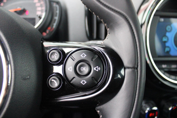 MINI Countryman 2.0 192PK Cooper S Chili | NAVIGATIE | CRUISE CONTROL | CLIMATE CONTROL | KEYLESS ENTRY | PARKEERSENSOREN ACHTER | 18" LICHTMETALEN VELGEN | SFEER VERLICHTING | LED KOPLAMPEN / LED MISTLAMPEN | ELEKTRISCH INKLAPBARE BUITENSPIEGELS |