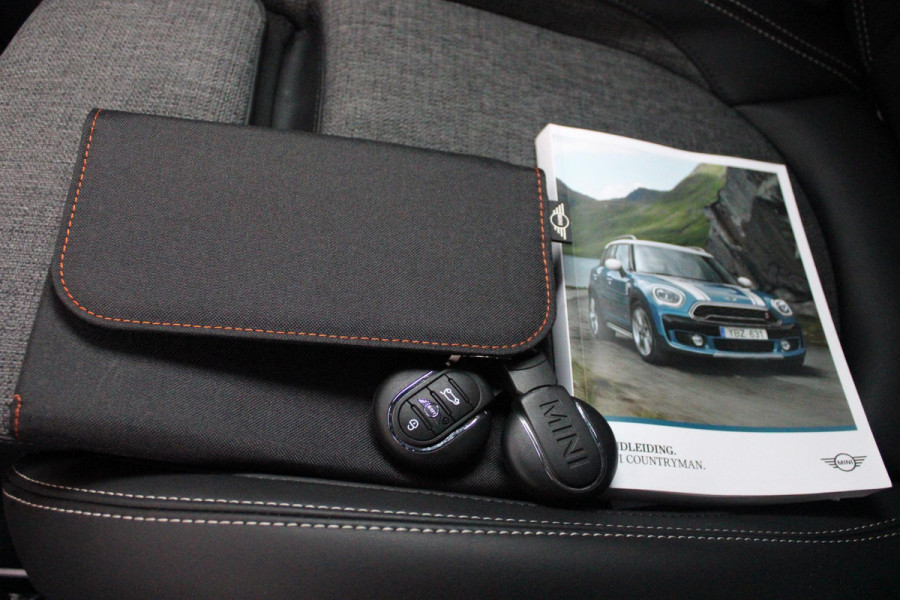 MINI Countryman 2.0 192PK Cooper S Chili | NAVIGATIE | CRUISE CONTROL | CLIMATE CONTROL | KEYLESS ENTRY | PARKEERSENSOREN ACHTER | 18" LICHTMETALEN VELGEN | SFEER VERLICHTING | LED KOPLAMPEN / LED MISTLAMPEN | ELEKTRISCH INKLAPBARE BUITENSPIEGELS |