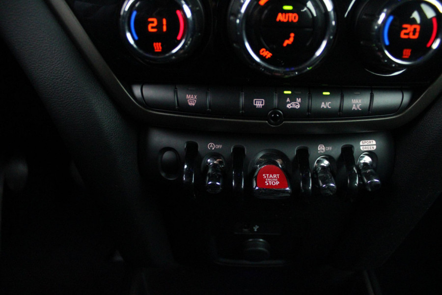 MINI Countryman 2.0 192PK Cooper S Chili | NAVIGATIE | CRUISE CONTROL | CLIMATE CONTROL | KEYLESS ENTRY | PARKEERSENSOREN ACHTER | 18" LICHTMETALEN VELGEN | SFEER VERLICHTING | LED KOPLAMPEN / LED MISTLAMPEN | ELEKTRISCH INKLAPBARE BUITENSPIEGELS |