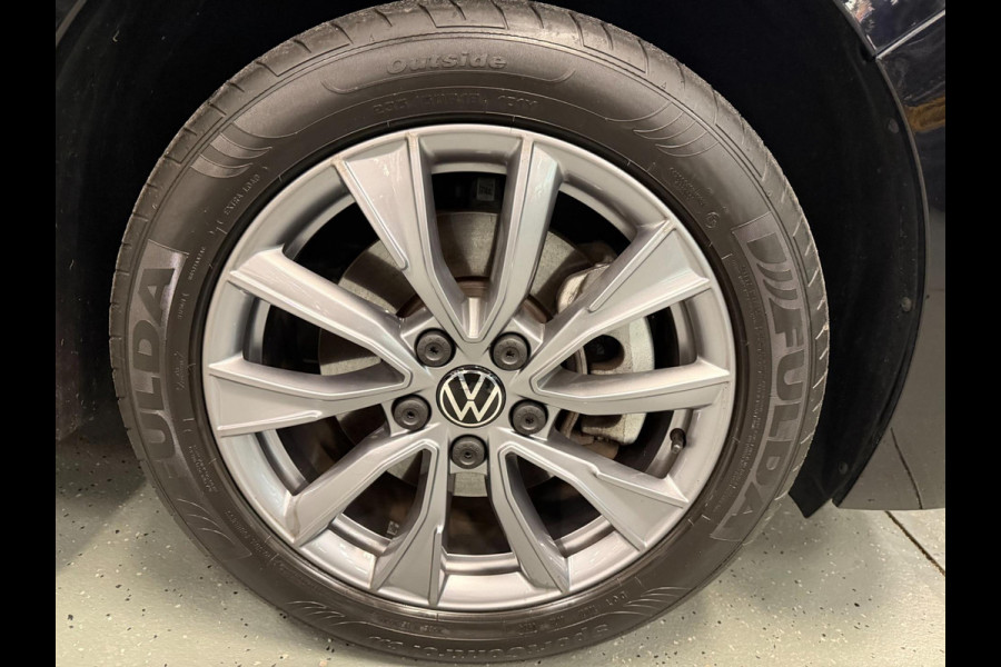 Volkswagen Multivan 1.4 eHybrid Energetic 7P PANO/NAVI/H-KARDON/H-UP/V-COCKPIT/