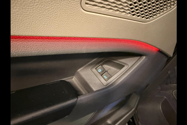 Volkswagen Multivan 1.4 eHybrid Energetic 7P PANO/NAVI/H-KARDON/H-UP/V-COCKPIT/