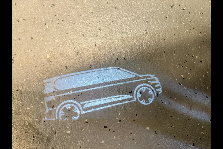 Volkswagen Multivan 1.4 eHybrid Energetic 7P PANO/NAVI/H-KARDON/H-UP/V-COCKPIT/
