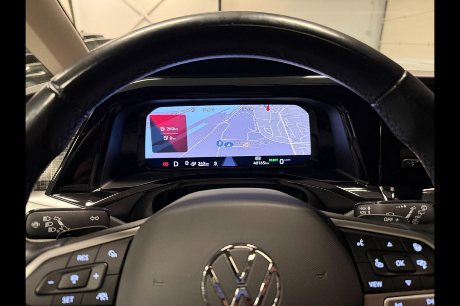 Volkswagen Multivan 1.4 eHybrid Energetic 7P PANO/NAVI/H-KARDON/H-UP/V-COCKPIT/