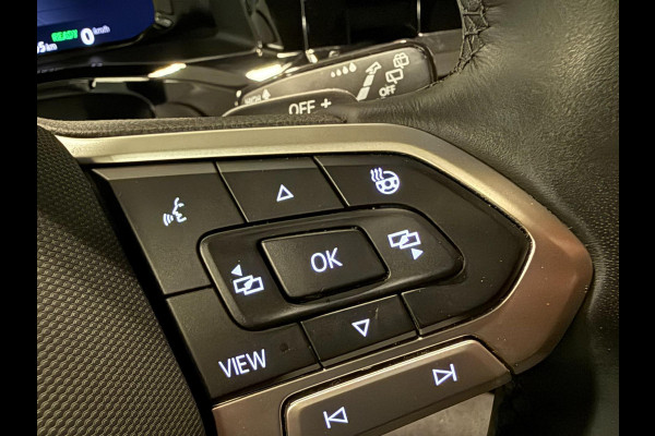 Volkswagen Multivan 1.4 eHybrid Energetic 7P PANO/NAVI/H-KARDON/H-UP/V-COCKPIT/