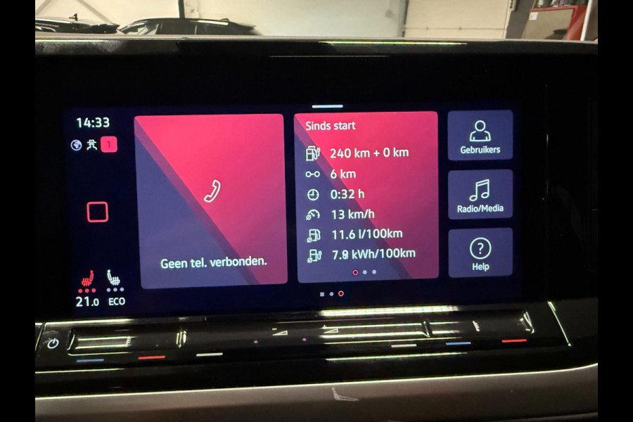 Volkswagen Multivan 1.4 eHybrid Energetic 7P PANO/NAVI/H-KARDON/H-UP/V-COCKPIT/