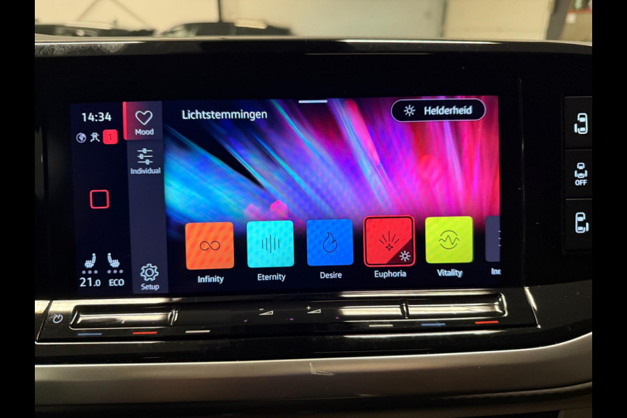 Volkswagen Multivan 1.4 eHybrid Energetic 7P PANO/NAVI/H-KARDON/H-UP/V-COCKPIT/