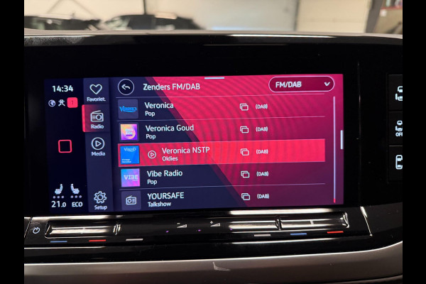 Volkswagen Multivan 1.4 eHybrid Energetic 7P PANO/NAVI/H-KARDON/H-UP/V-COCKPIT/