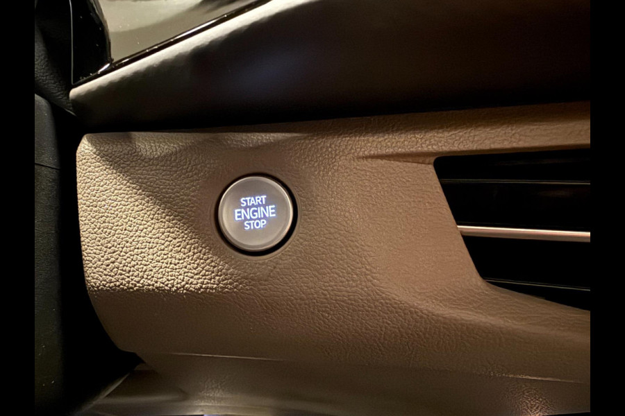 Volkswagen Multivan 1.4 eHybrid Energetic 7P PANO/NAVI/H-KARDON/H-UP/V-COCKPIT/