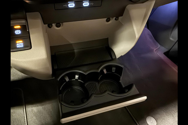 Volkswagen Multivan 1.4 eHybrid Energetic 7P PANO/NAVI/H-KARDON/H-UP/V-COCKPIT/