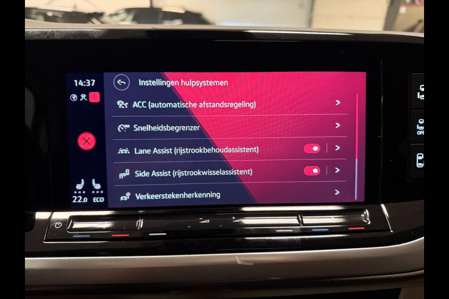 Volkswagen Multivan 1.4 eHybrid Energetic 7P PANO/NAVI/H-KARDON/H-UP/V-COCKPIT/