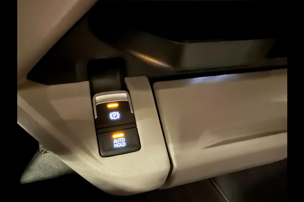 Volkswagen Multivan 1.4 eHybrid Energetic 7P PANO/NAVI/H-KARDON/H-UP/V-COCKPIT/