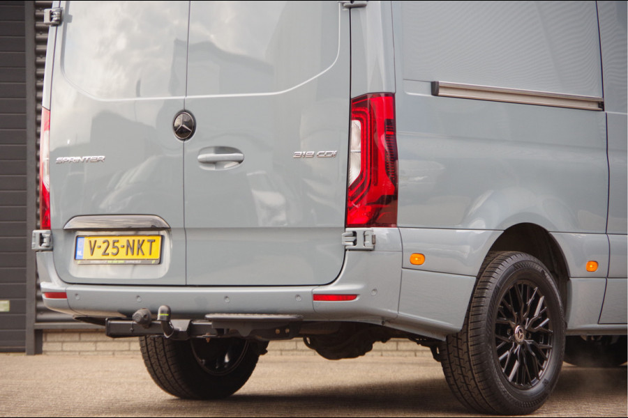 Mercedes-Benz Sprinter 319 3.0 CDI V6 L2H1 AUT. LED, 360 CAMERA, ADAPT. CRUISE, MBUX 10'', STOELVERWARMING, STANDKACHEL, NAVI, CLIMA, PARKEERSENSOREN,