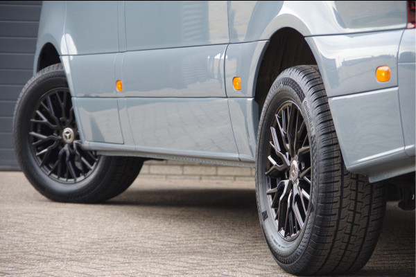 Mercedes-Benz Sprinter 319 3.0 CDI V6 L2H1 AUT. LED, 360 CAMERA, ADAPT. CRUISE, MBUX 10'', STOELVERWARMING, STANDKACHEL, NAVI, CLIMA, PARKEERSENSOREN,