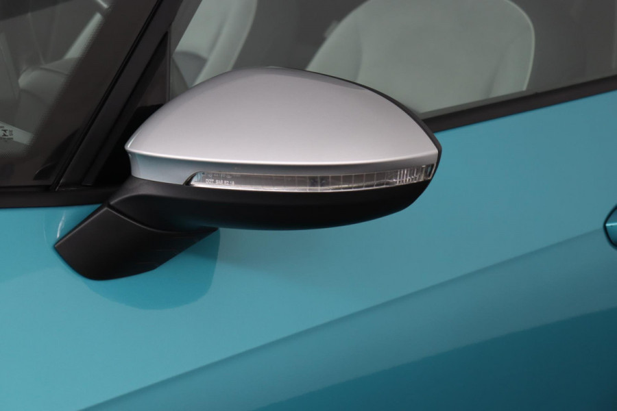 Volkswagen ID.3 First Max 58 kWh|Pano|LED matrix|SOH 91%|Stoelverwarming