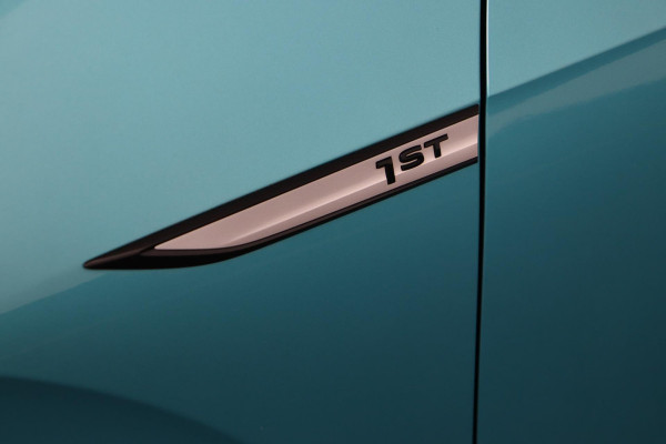 Volkswagen ID.3 First Max 58 kWh|Pano|LED matrix|SOH 91%|Stoelverwarming