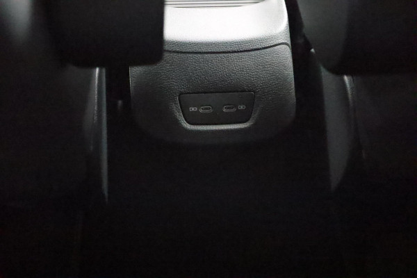 Volkswagen ID.3 First Max 58 kWh|Pano|LED matrix|SOH 91%|Stoelverwarming