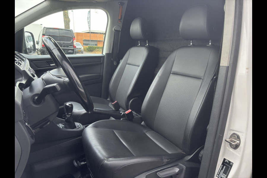 Volkswagen Caddy 2.0 TDI L2H1 BMT Maxi Highline | Leer | Navi | Cruise | Trekhaak | Dubbele Schuifdeur