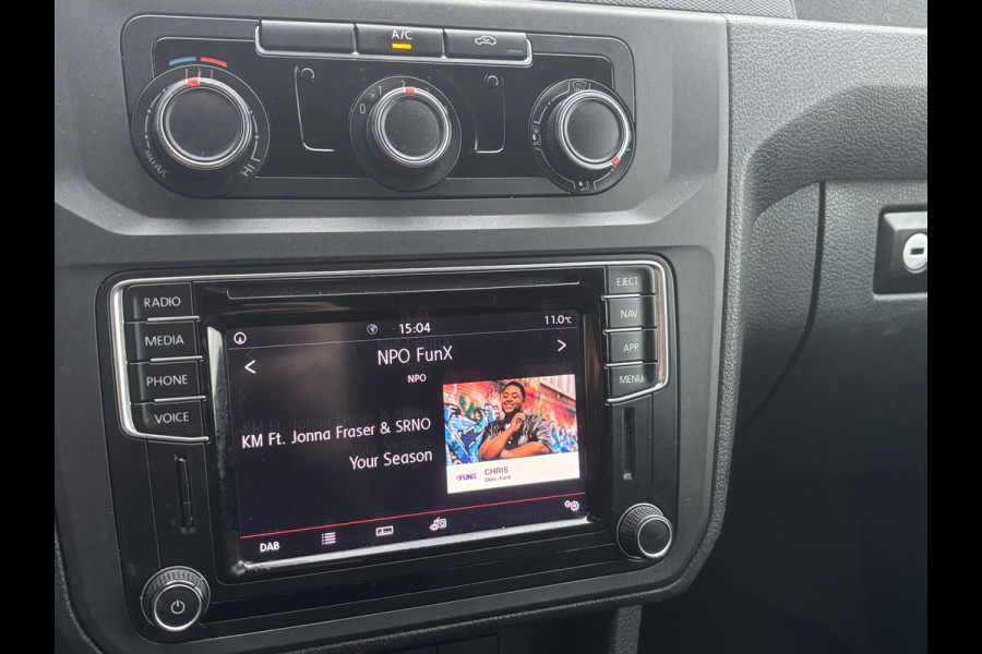 Volkswagen Caddy 2.0 TDI L2H1 BMT Maxi Highline | Leer | Navi | Cruise | Trekhaak | Dubbele Schuifdeur