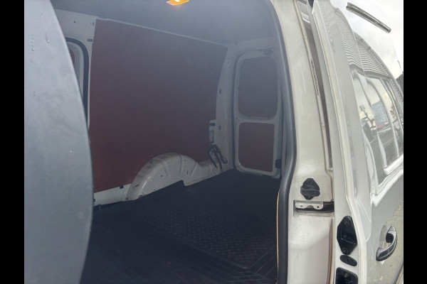 Volkswagen Caddy 2.0 TDI L2H1 BMT Maxi Highline | Leer | Navi | Cruise | Trekhaak | Dubbele Schuifdeur