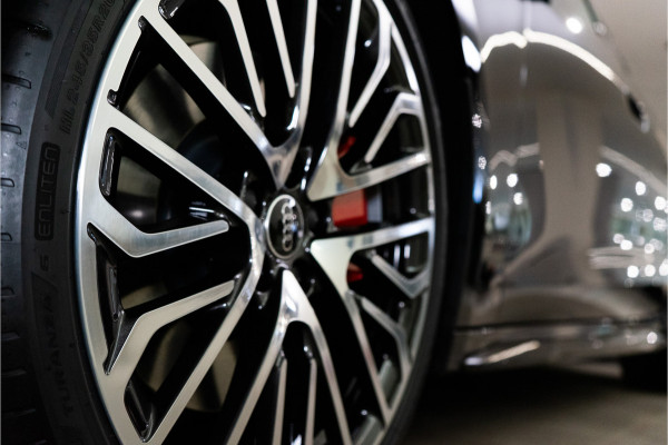 Audi A5 Avant 2.0 e-hybrid Quattro S Edition Competition 270KW 367PK | 2025 NIEUW PER DIRECT BESCHIKBAAR | VOL OPTIE!