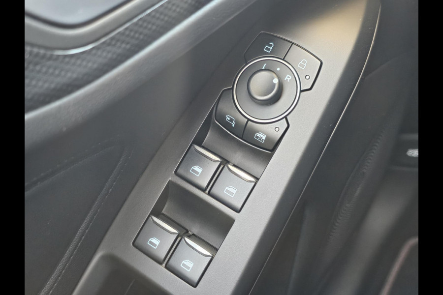 Ford FOCUS Wagon 1.0 EcoBoost Hybrid ST Line X 155pk | Trekhaak afneembaar | Panoramadak | Bang&Olufsen | Adaptive cruise control | Winter Pack | All season banden | Camera