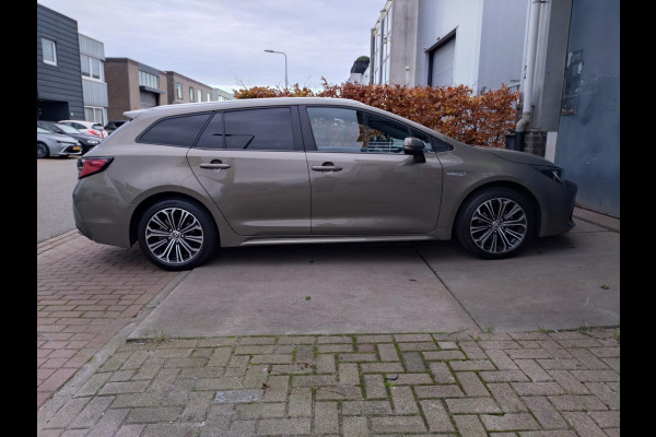 Toyota Corolla Touring Sports 1.8 Hybrid Business Plus trekhaak