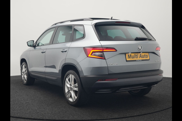 Škoda Karoq 1.0 TSI Style DSG116pk Dealer O.H. | Trekhaak Af Fabriek | Panodak | Camera | Apple Carplay | Sportstoelen Verwarmd  | Navigatie | Keyless | Cruise Control | DAB |