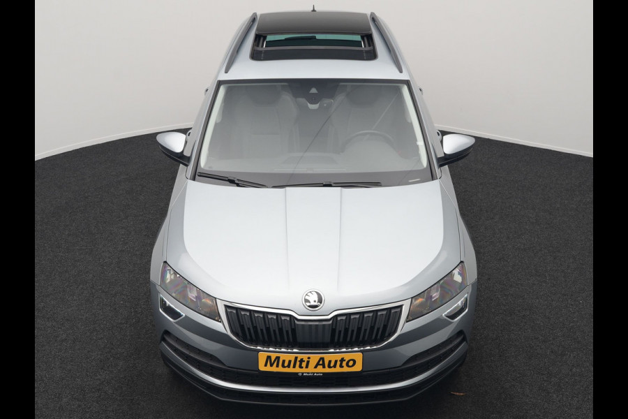 Škoda Karoq 1.0 TSI Style DSG116pk Dealer O.H. | Trekhaak Af Fabriek | Panodak | Camera | Apple Carplay | Sportstoelen Verwarmd  | Navigatie | Keyless | Cruise Control | DAB |