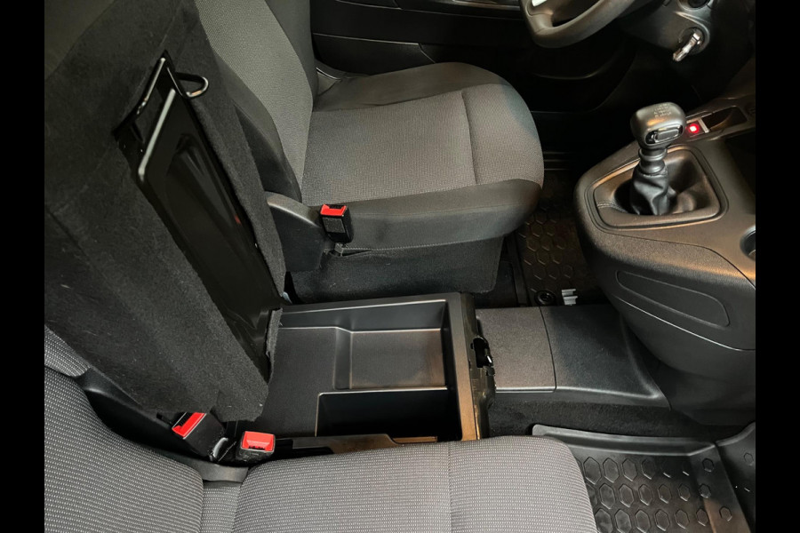 Opel Combo 1.5D 100pk euro6 L1H1 Edition 3persoons, Airco, Camera, CruiseControl, Navigatie, Trekhaak, RIJKLAARPRIJS!