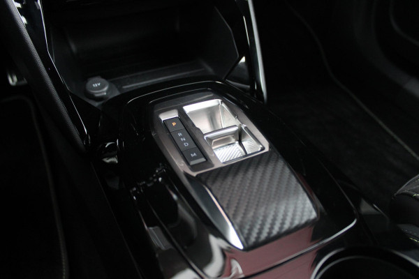 Peugeot 2008 1.2 130PK AUTOMAAT GT PACK | ALCANTARA/LEDEREN BEKLEDING | ELEKTRISCH BEDIENBARE BESTUURDERSSTOEL | STOEL VERWARMING | MASSAGE STOELEN | NAVIGATIE | FULL LED KOPLAMPEN | DRAADLOZE APPLE CARPLAY/ANDROID AUTO | ADAPTIVE CRUISE CONTROL | CAMERA VOOR + ACHTER | CLIMATE CONTROL | LICHTMETALEN VELGEN 17" | KEYLESS ENTRY/START | DAB+ RADIO |DODEHOEK DETECTIE | PARKEERSENSOREN VOOR + ACHTER |