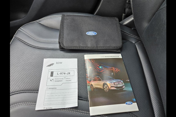 Ford Mustang Mach-E Mach- E Extended 98kWh Aut. Technology | Panorama | Leder | B&O Sound | 360 Camera |