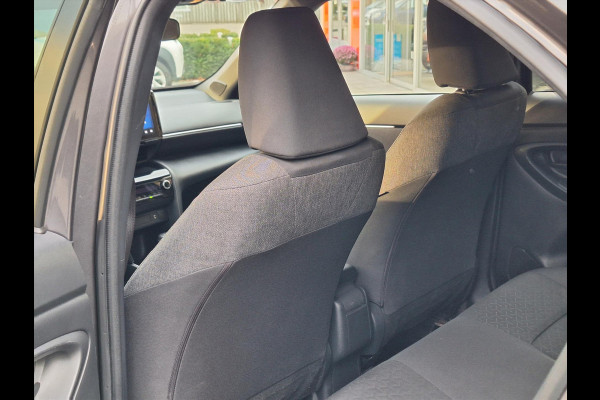 Toyota Yaris Cross 1.5 Hybrid Dynamic | Smart connect, 17 inch, Apple Carplay/Android auto, Keyless, Startknop, Privacy glass