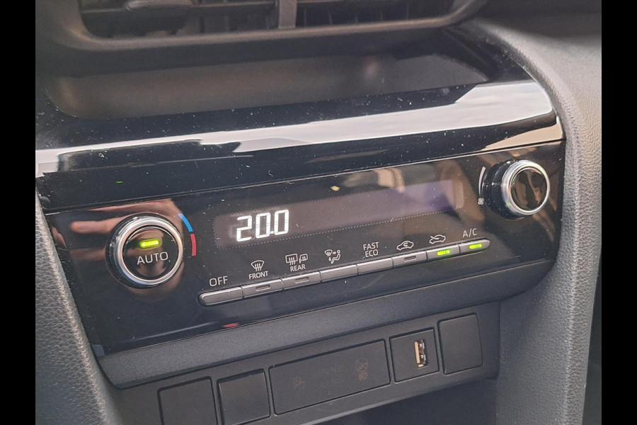 Toyota Yaris Cross 1.5 Hybrid Dynamic | Smart connect, 17 inch, Apple Carplay/Android auto, Keyless, Startknop, Privacy glass