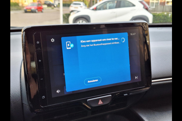 Toyota Yaris Cross 1.5 Hybrid Dynamic | Smart connect, 17 inch, Apple Carplay/Android auto, Keyless, Startknop, Privacy glass