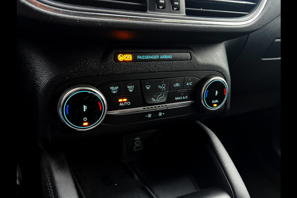 Ford Kuga 2.5 PHEV Titanium Carplay_Camera_1ste eign