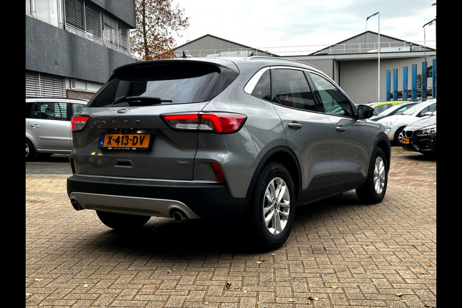 Ford Kuga 2.5 PHEV Titanium Carplay_Camera_1ste eign