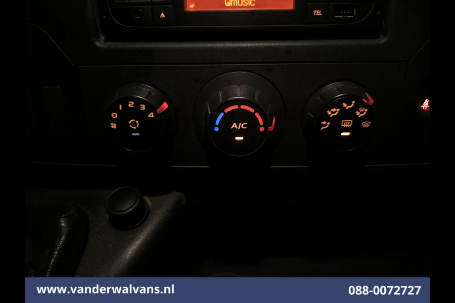 Renault Master 2.3 dCi 131pk L3H2 Euro6 Airco | Camera | Cruisecontrol | 2500kg Trekhaak | Parkeersensoren Sidebars, Bijrijdersbank