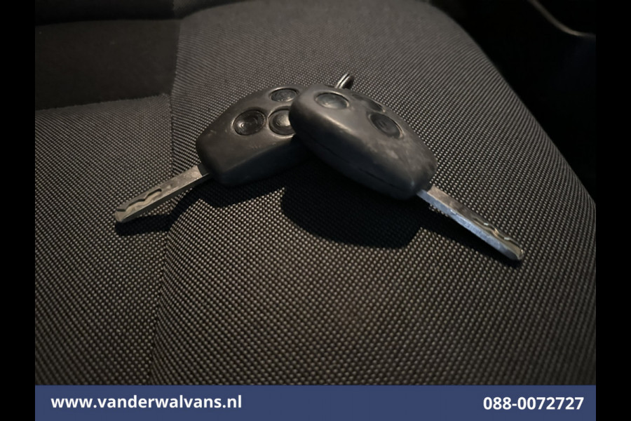 Renault Master 2.3 dCi 131pk L3H2 Euro6 Airco | Camera | Cruisecontrol | 2500kg Trekhaak | Parkeersensoren Sidebars, Bijrijdersbank