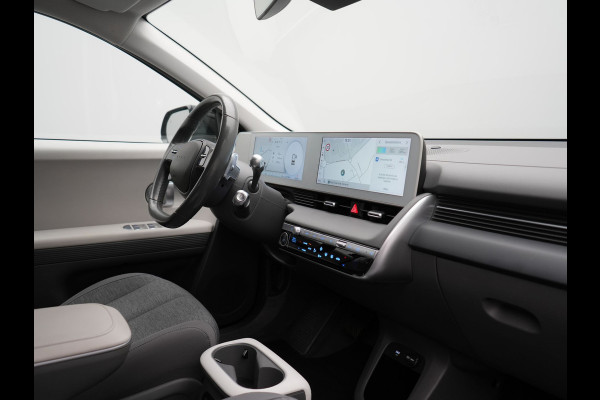 Hyundai IONIQ 5 Connect 58 kWh 170pk Dealer O.H. | Adaptive Cruise | Camera | Stoelen & Stuur Verwarmd | Apple Carplay | Navigatie | Virtual | Blis | DAB |